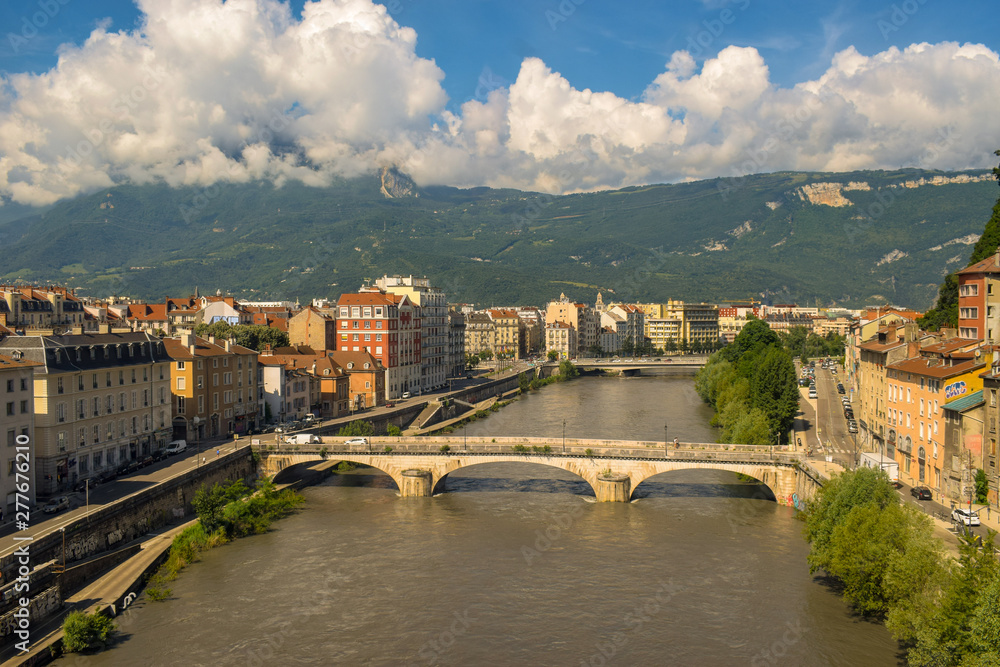 Obraz premium Grenoblois River