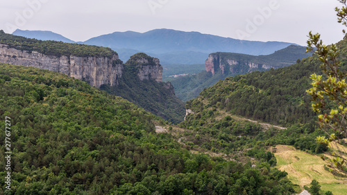 Foto View of the Corbera Rocks.
