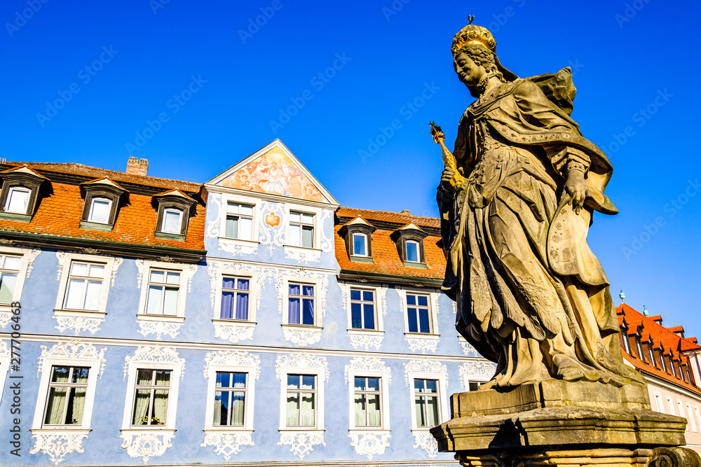 statue of kunigunde of luembourg