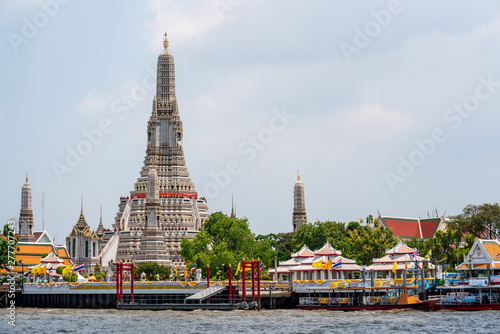 Wat Arun temple at Bangkok, Thailand © hit1912