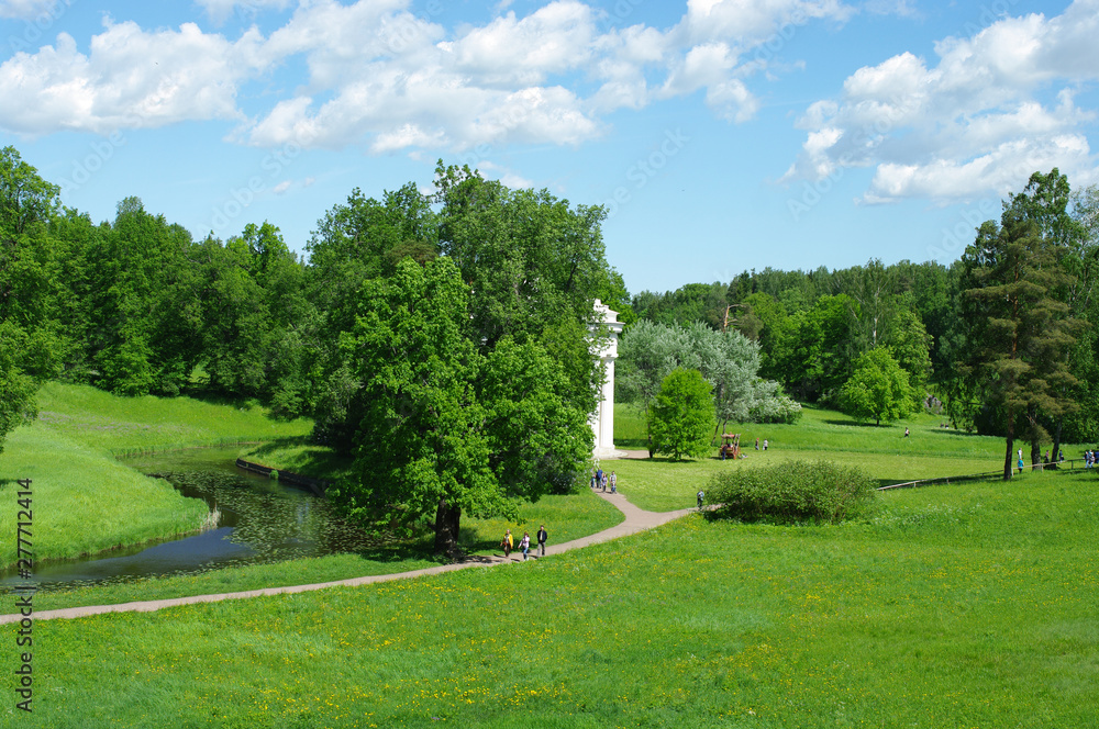 Fototapeta premium Parc à l'anglaise du palais de Pavlovsk -5