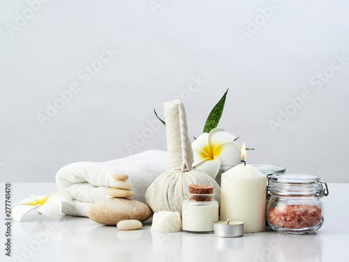 Herbal compress and spa massage