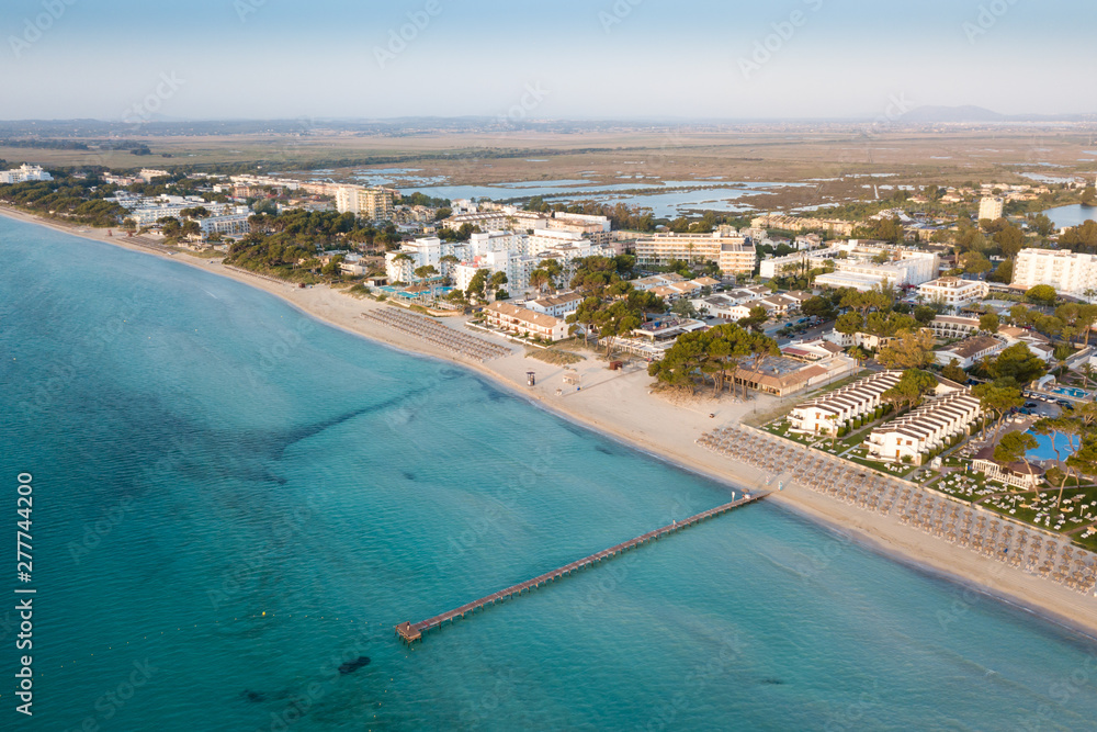 Obraz premium Pier on the beach in Alcudia in Mallorca