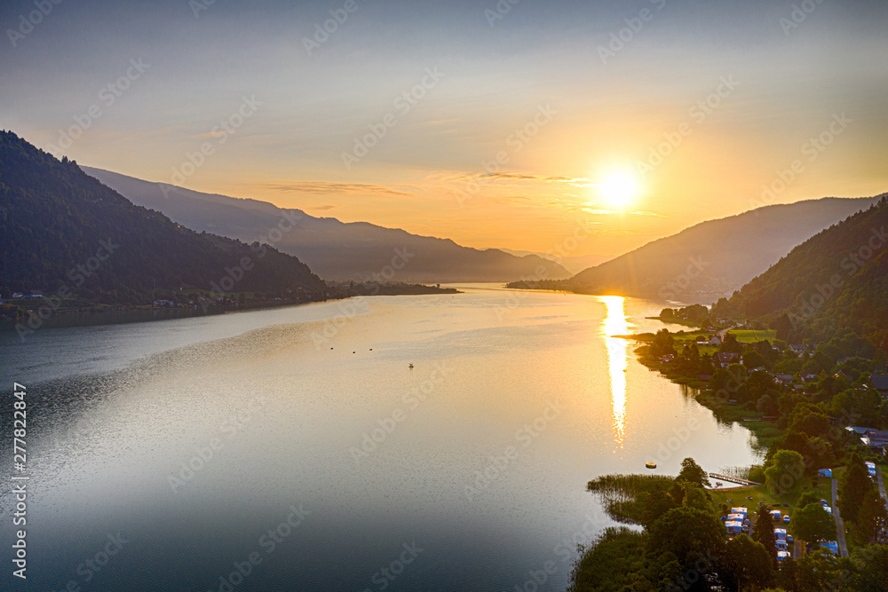 Fototapeta premium Ossiacher See in Kärnten. Scenic summertime panorama of Lake Ossiach..