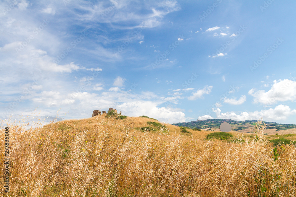 Hills immersed in the beautiful Tuscan countryside