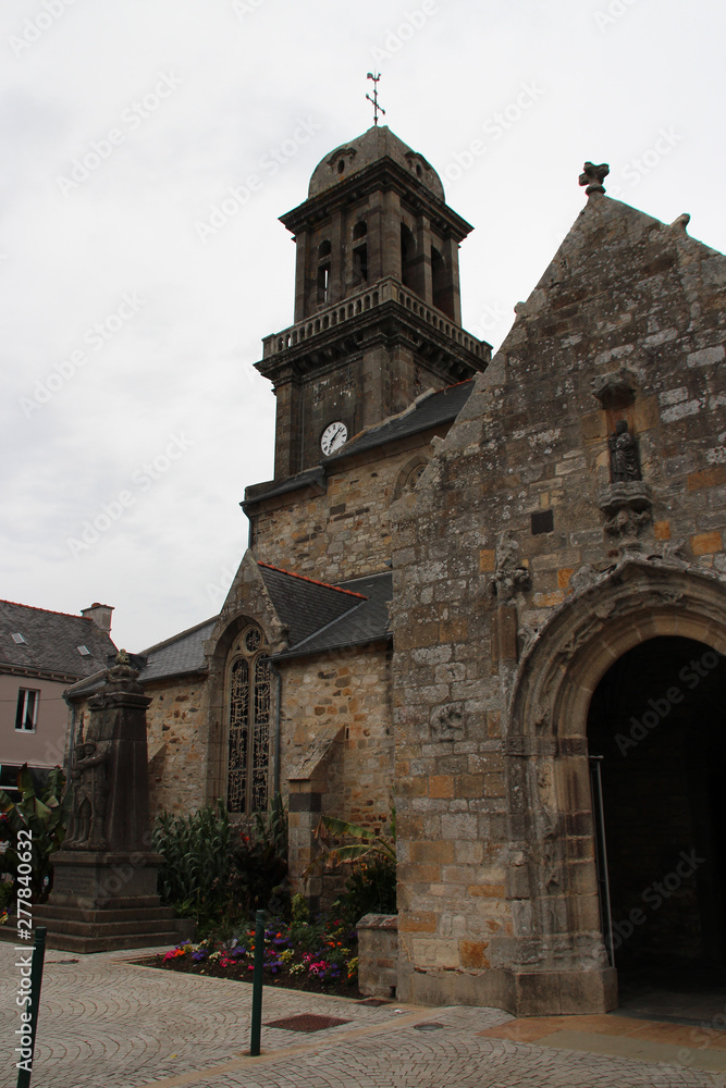 saint-pierre church in crozon (brittany - france)