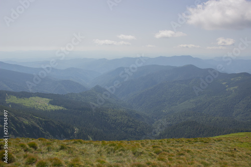 Trekking in the Carpathians, Hike to the border between Ukraine and Romania from Pop Ivan Marmarassky to Pop Ivan Chernogorsky.