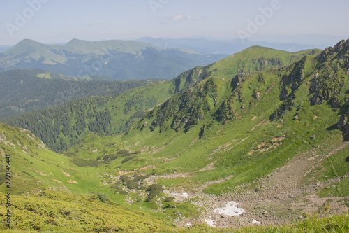 Trekking in the Carpathians, Hike to the border between Ukraine and Romania from Pop Ivan Marmarassky to Pop Ivan Chernogorsky.