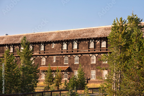 Quadro em tela ancient structure in old faithful basin in Yellowstone National Park in Wyoming
