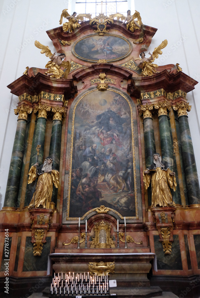 Altar in Collegiate church in Salzburg 