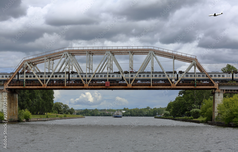 Transport bridge across the widest river in the Russian capital, Moscow Transport bridge across the widest river in the Russian capital, Moscow