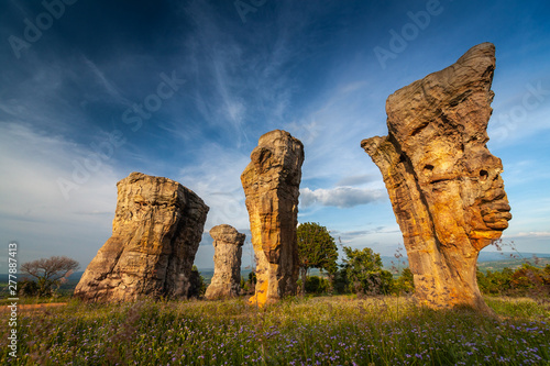 Fotografía Mor Hin Khao, the stone henge of Thailand at Chaiyaphum province.