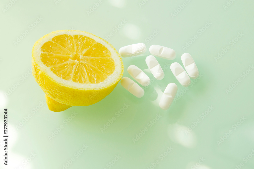 Φωτογραφία Fruta, limon, pastillas, acido citrico, medicina, natural, homeopatia, mesa, fondo azul, salud, vitamina C, antioxidante