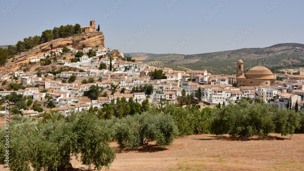 Vista del pueblo de Montefrío desde un mirador, Granada (España)