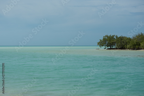 Beautiful Wide Angle Panoramic Photography Taken in the Beautiful Mexican Island, Holbox  © Arturo Verea