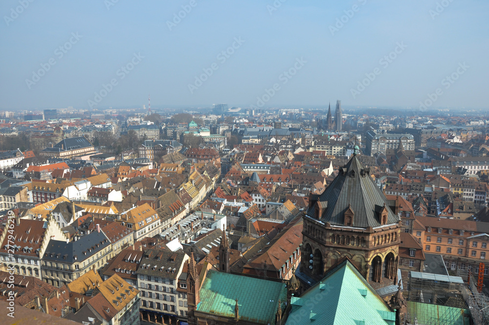 Ville de Strasbourg vue de haut (Alsace, France)