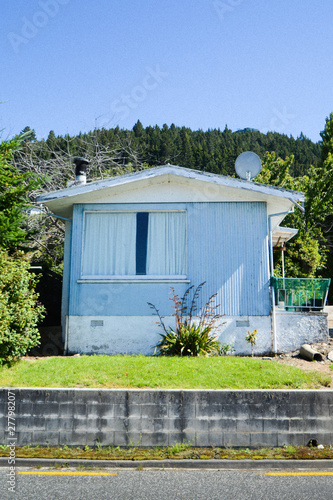 Small House on Street in New Zealand © Daniel