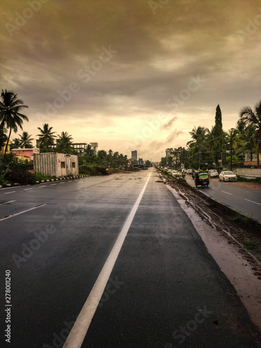 road in city © Najin