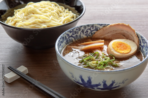 つけ麺のたまごとチャーシューとメンマ付き photo