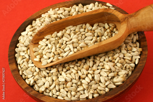Canvas-taulu Safflower seeds. Carthamus tinctorius