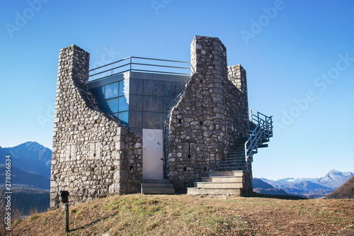 Photos stone italian tower in the mountain