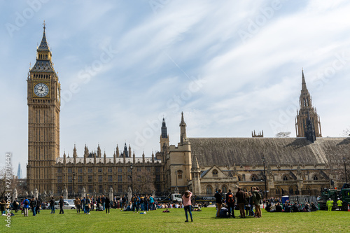 houses of parliament and big ben in london