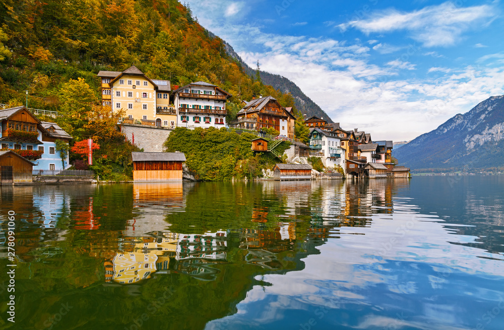 Naklejka premium Hallstatt view from water at autumn, Austria.