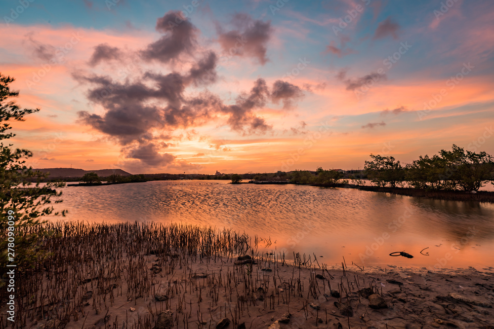 Obraz premium Sunset at Kan Kok Slat Pan Views around the Caribbean island of Curacao