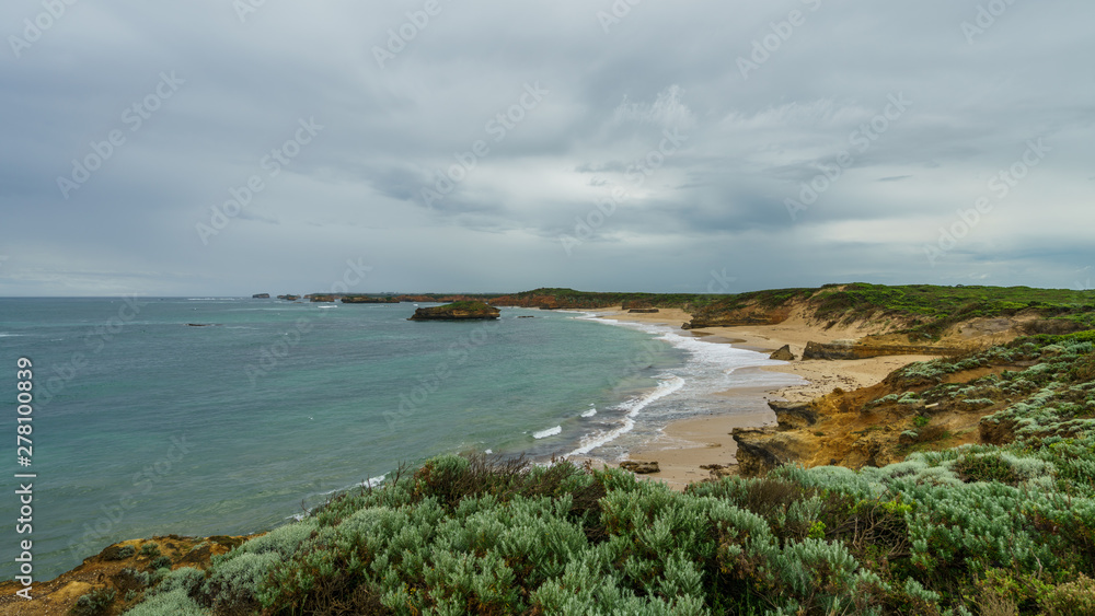 Kalkstein Küste im Port Campbell Nationalpark an der Great Ocean Road in Victoria Australien