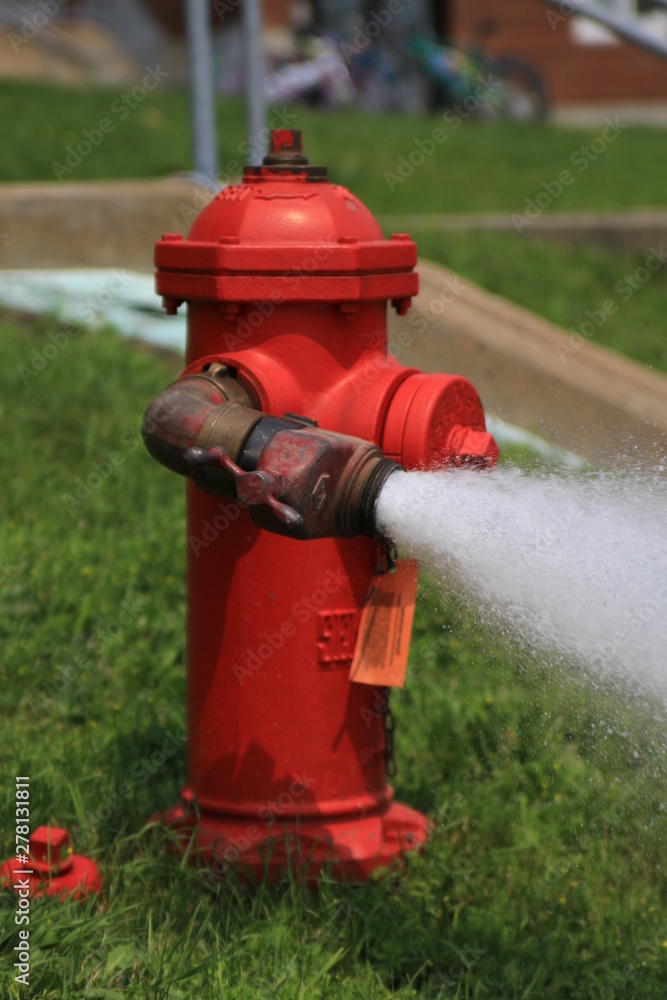 Borne-fontaine en action