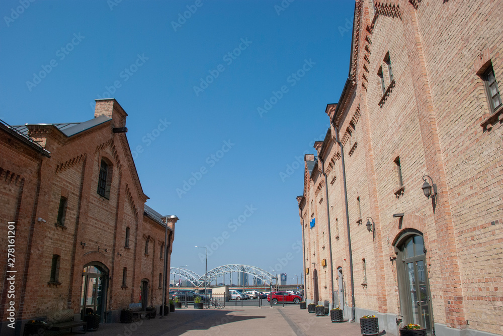 Alte Lagerhäuser aus Ziegel in Riga, Lettland