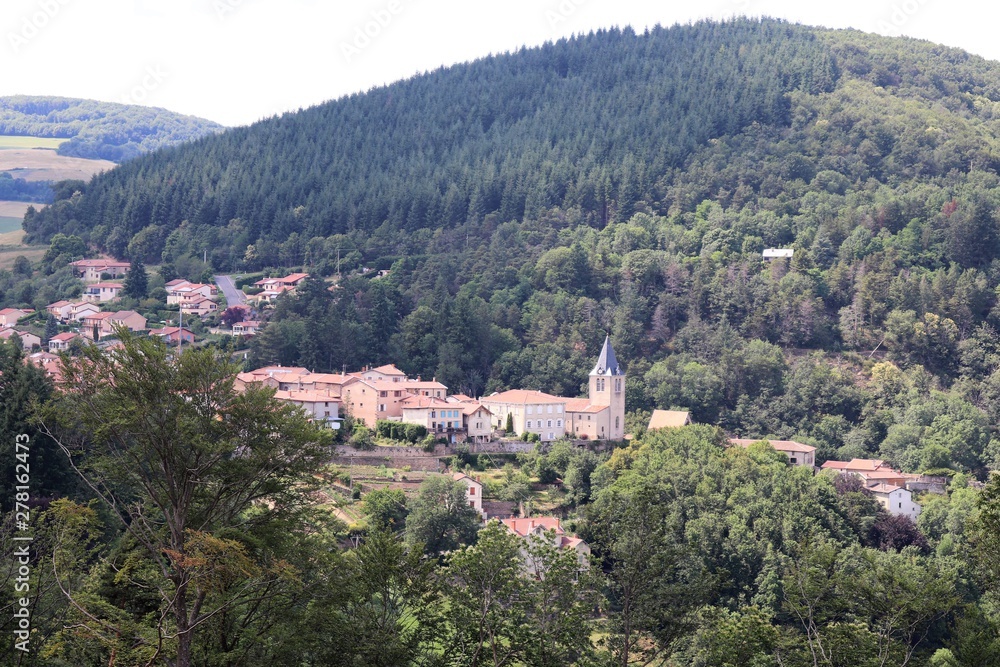 Village de Yzeron - Vue Générale - Département du Rhône - France - Juillet 2019