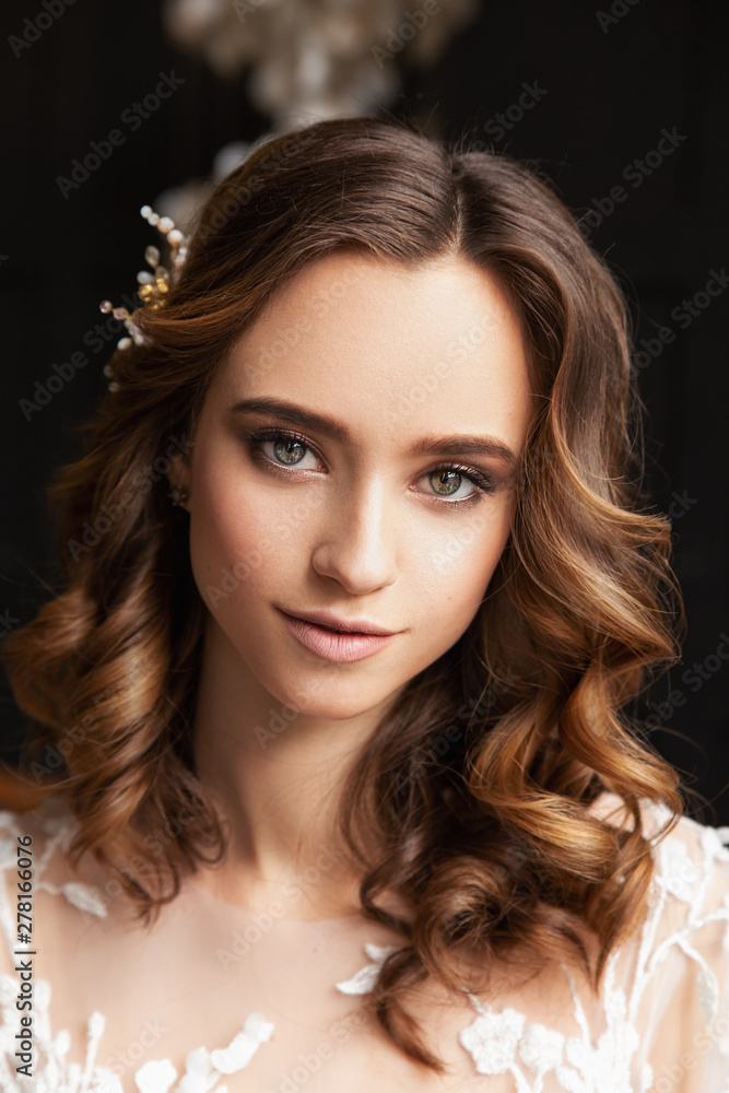 Wedding. Perfect fashion model woman with beautiful hairstyle. Elegant hair accessorie. Studio indoor photo. Wedding. Perfect fashion model woman with beautiful hairstyle. Elegant hair accessorie. Studio indoor photo.
