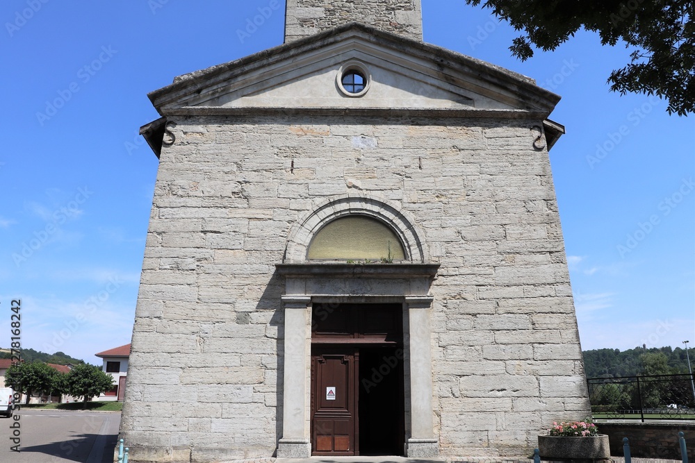 Eglise du village de Saint Savin - Paroisse Saint François d'Assise - Département de l'Isère - France - Juillet 2019