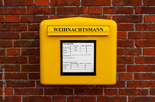 Wallpaper Mural Weihnachtsmann Briefkasten Torontodigital.ca