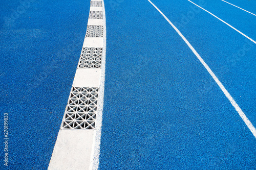 Blue Running track rubber cover/blue track in the stadium