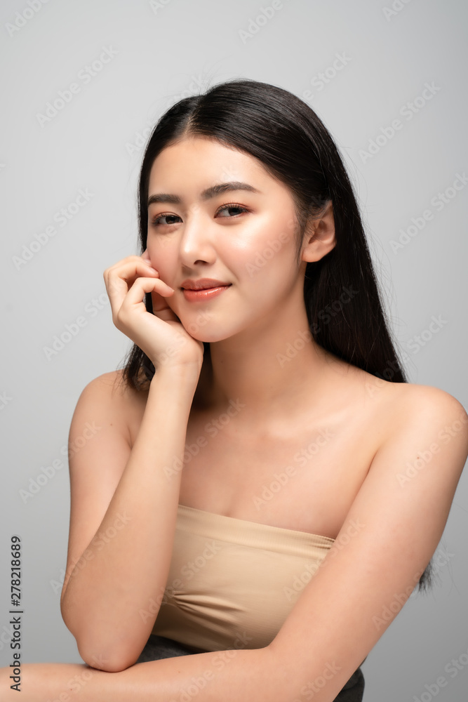 Portrait of young beautiful asian woman with Clean Fresh and without makeup skin. Healthy skin Girl beauty white skin makeup beauty female wellness and cosmetic ideas concept.Facial treatment and spa.