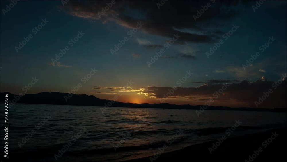 Timelapse Lake Tahoe (Nevada, California) in the United States (USA, America) at sunset Timelapse Lake Tahoe (Nevada, California) in the United States (USA, America) at sunset
