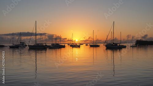 Fototapeta Naklejka Na Ścianę i Meble -  Sunrise over Dinner Key Marina in Coconut Grove, Miami, Florida.