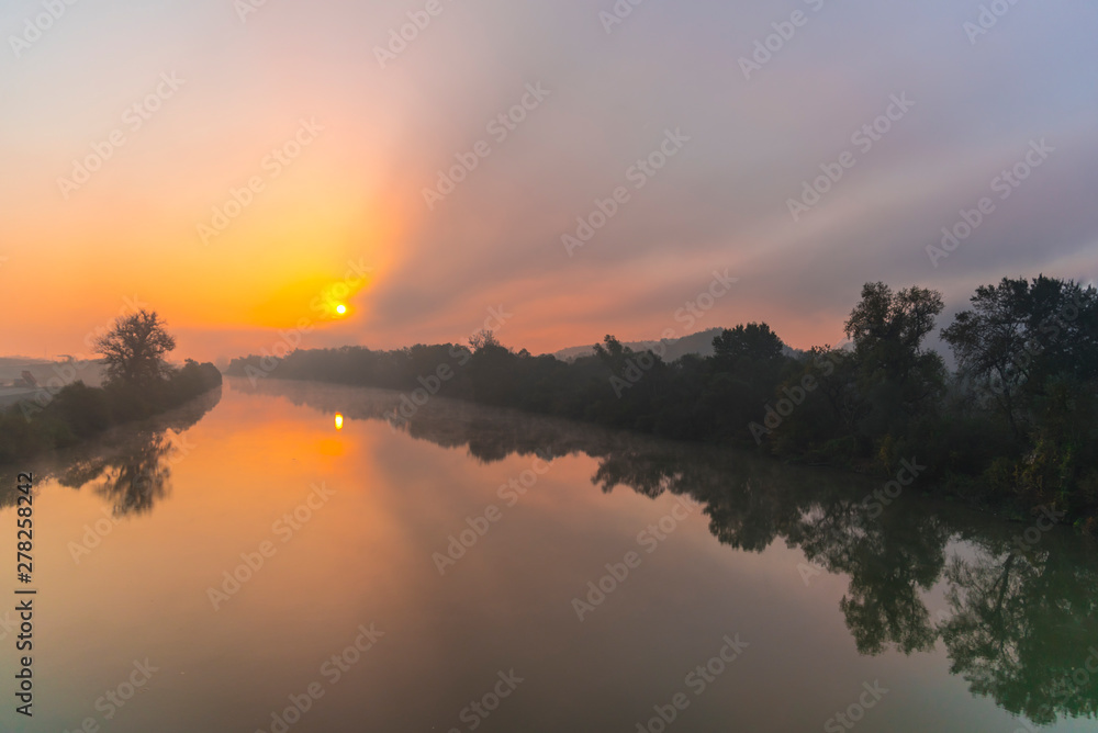 Obraz premium Landscape on the river