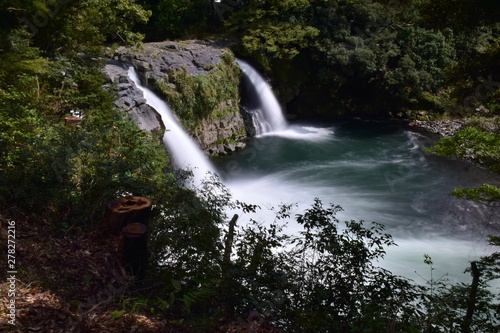 Fototapeta Naklejka Na Ścianę i Meble -  五竜の滝～Goryu Waterfall.