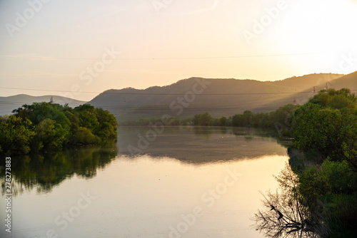 Fototapeta Naklejka Na Ścianę i Meble -  Sunset at the river