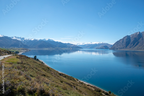 Fototapeta Naklejka Na Ścianę i Meble -  Stunning lake scenery in theSouthern Alps of New Zealand