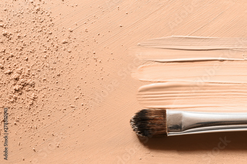 Canvastavla Makeup foundation background with beige liquid foundation, concealer smudges, fa