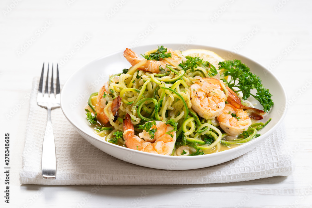 healthy zucchini noodles with shrimps