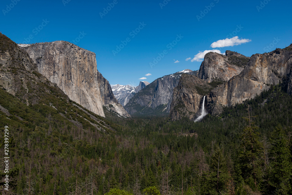 Yosemite Valley Tunnel View, California