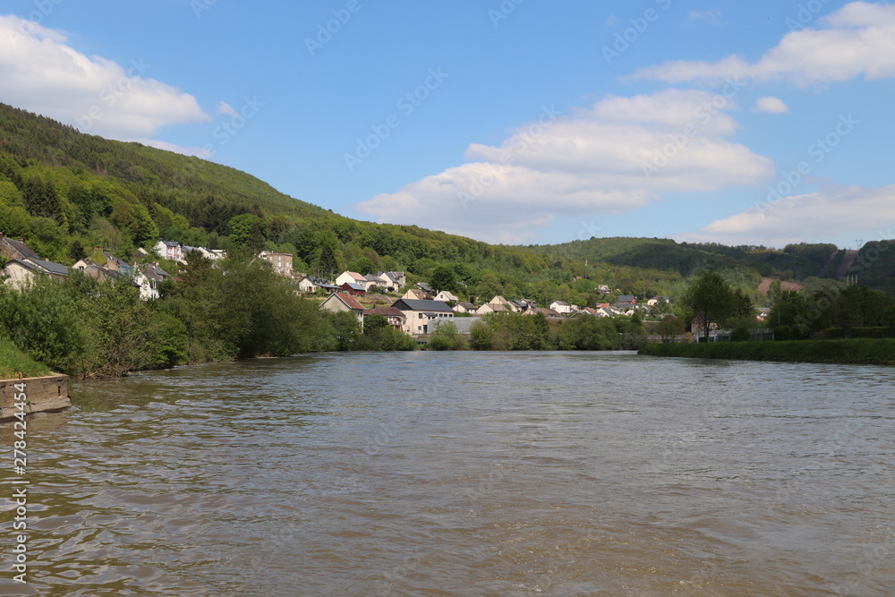 Ardennes - Bogny-sur-Meuse - La Meuse Ardennes - Bogny-sur-Meuse - La Meuse