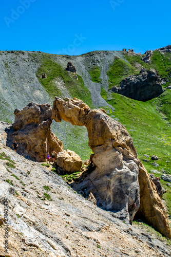 Archi naturali in pietra, laghi di Vens