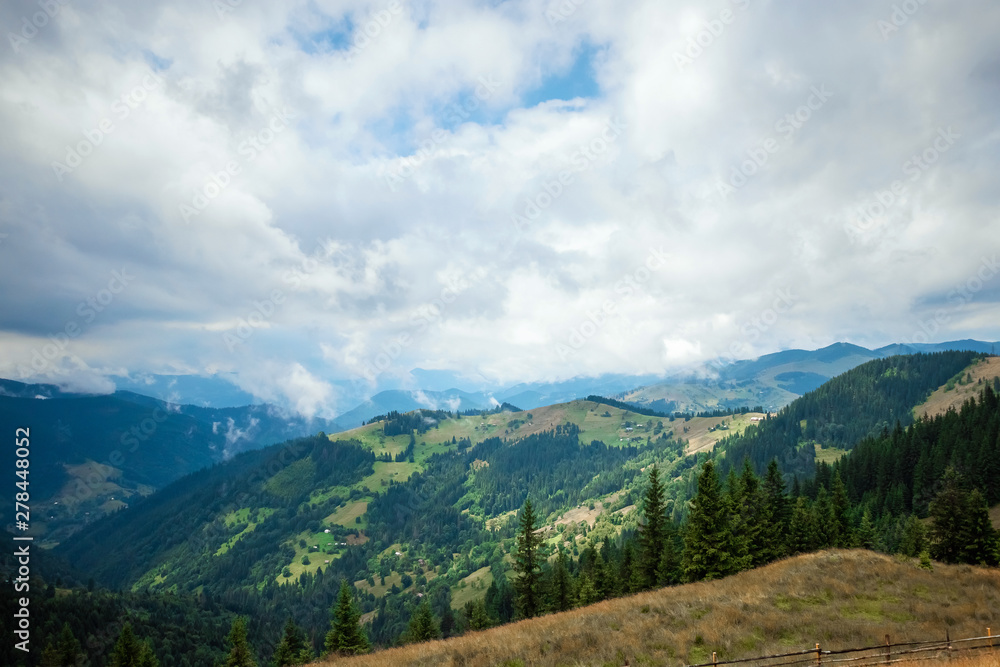 Obraz premium Mountain, beautiful landscape. Ukraine, the Carpathian Mountains. Concept of travel, tourism, holidays, vacation