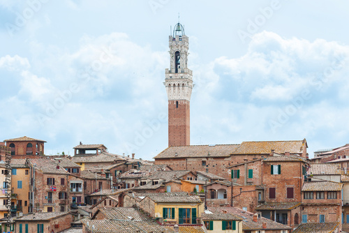Skyline of historical city Siena in Tascany, Italy © leeyiutung